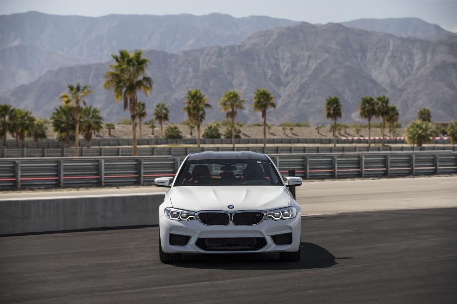  BMW M5 (F90) 2018 года  (NA) (фото 32 из 40)